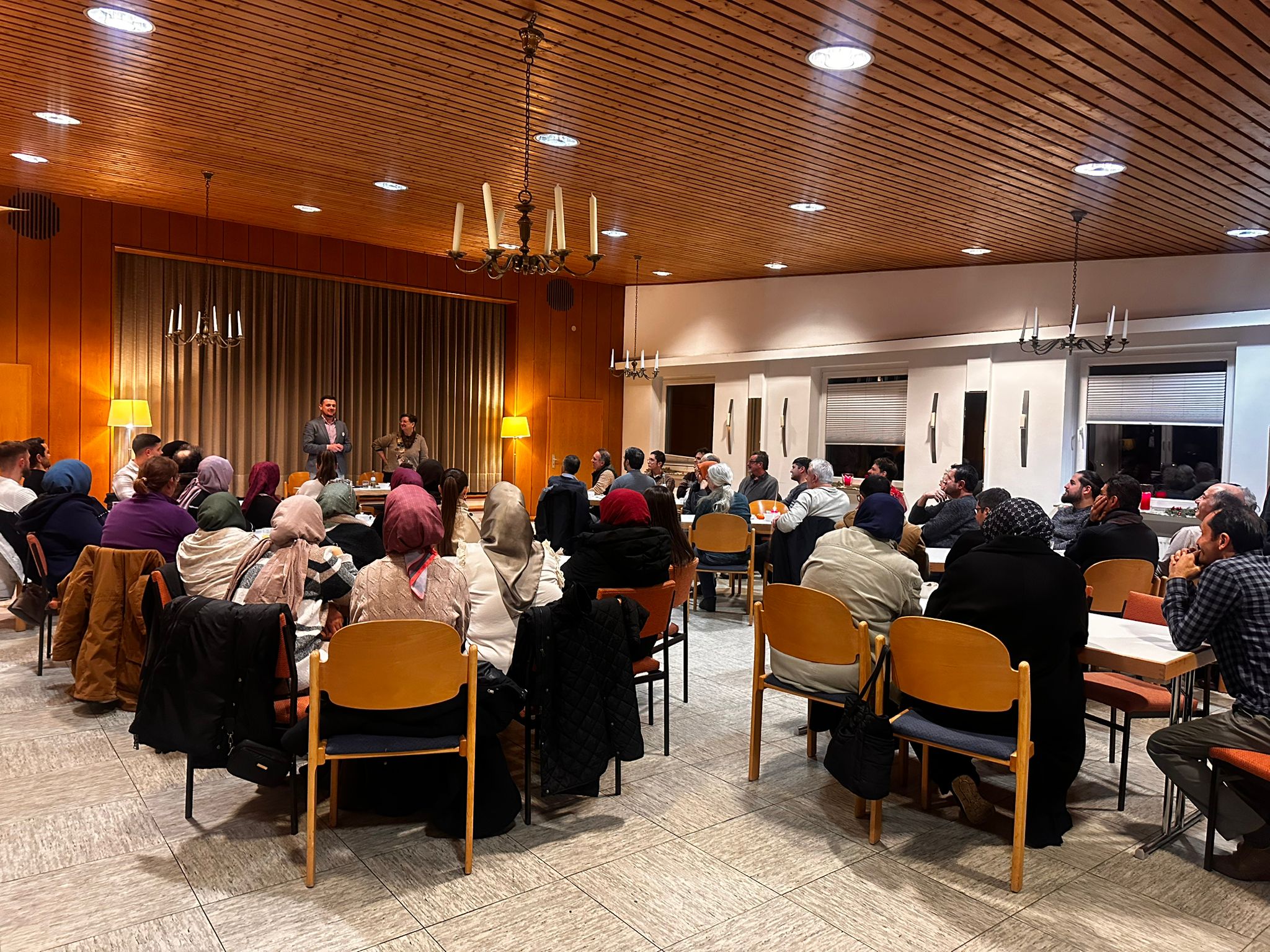 BIBEL & KORANWhatsApp Image 2026-01-13 at 22.24.08