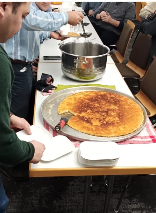 Künstlerischer Abend mit Väter und Söhne